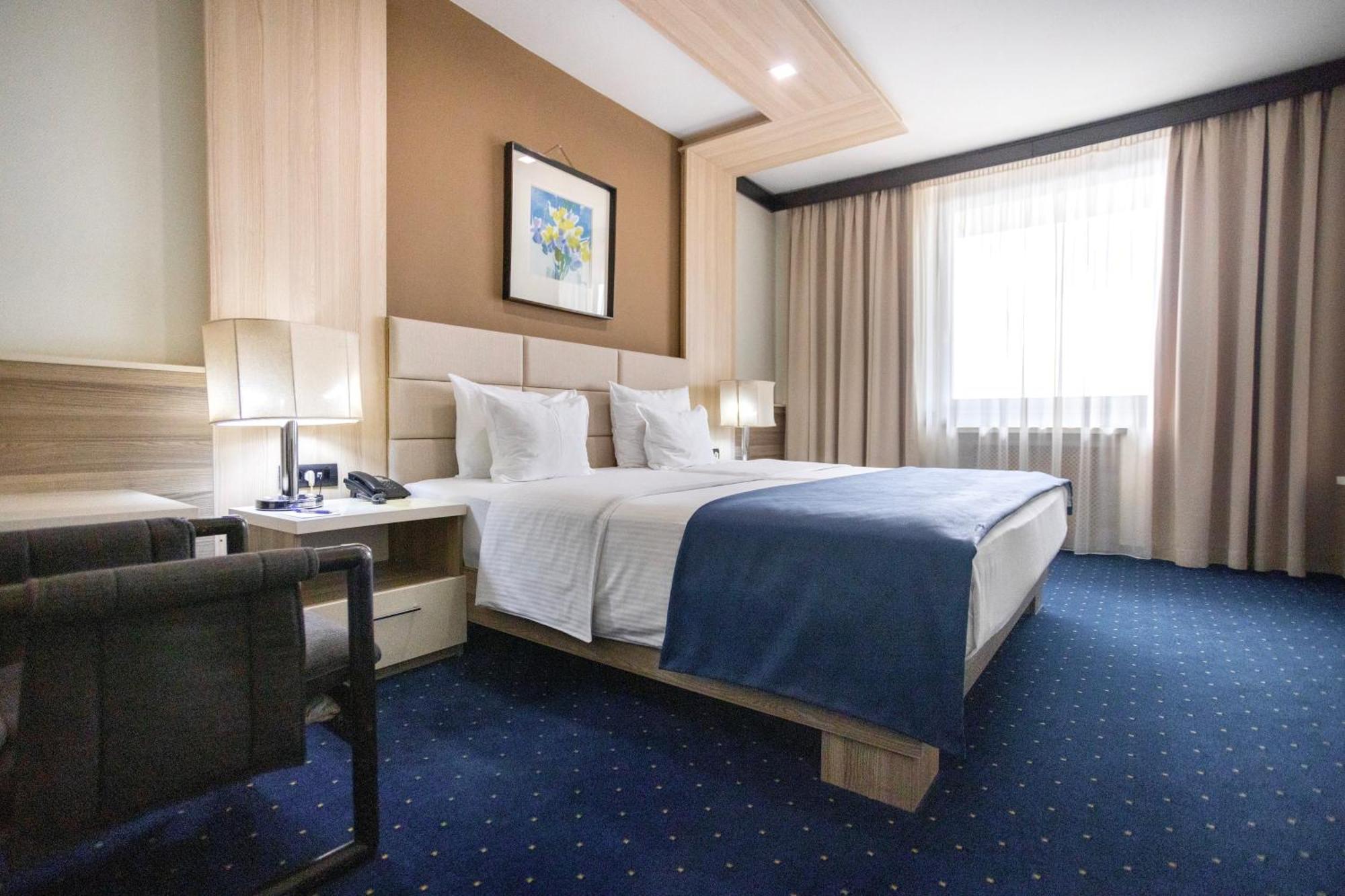 Hotel Holiday Σαράγεβο Εξωτερικό φωτογραφία