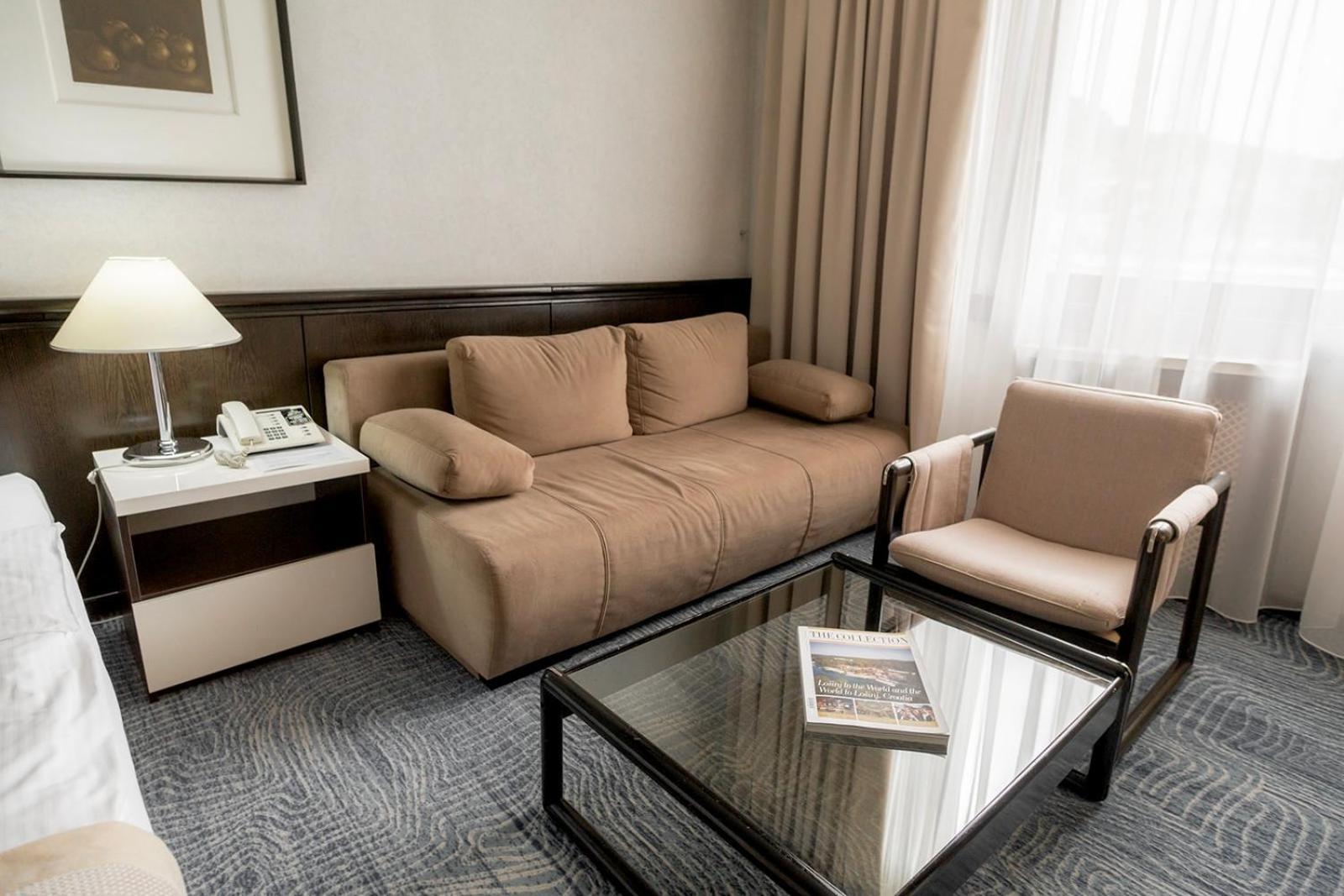 Hotel Holiday Σαράγεβο Εξωτερικό φωτογραφία